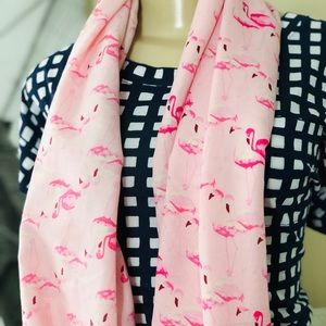 PINK FLAMINGOS INFINITY SCARF